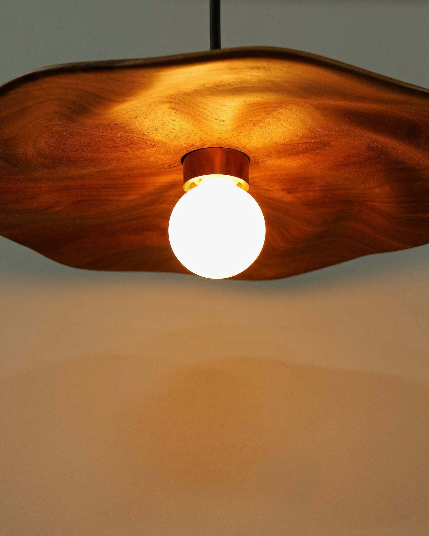 PETAL PENDANT LAMP