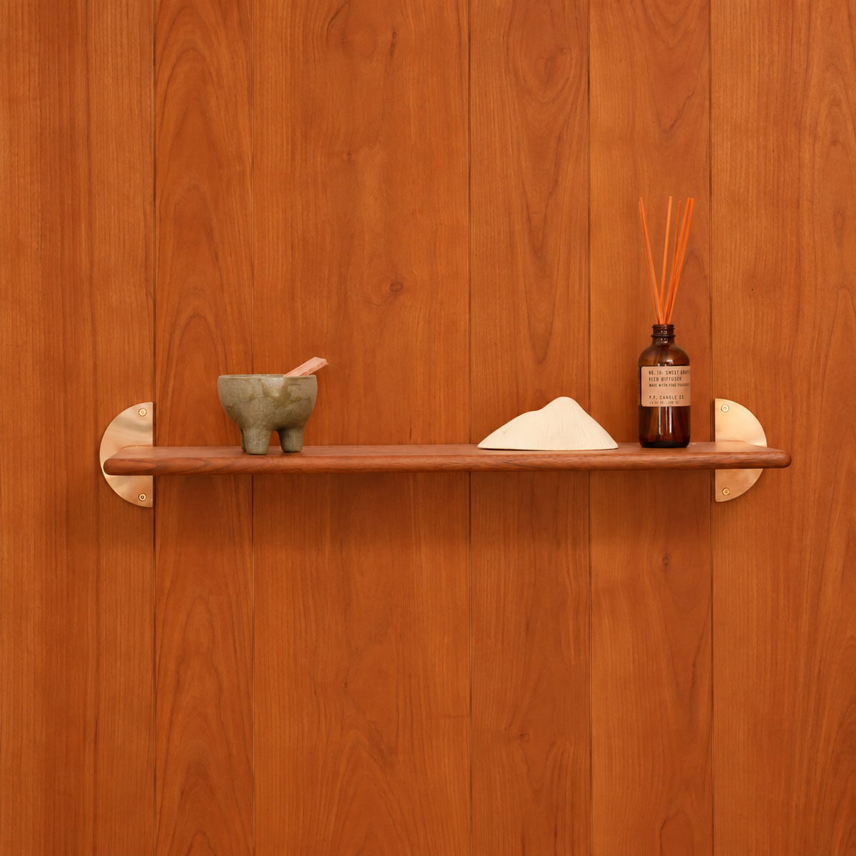 ARC SHELF